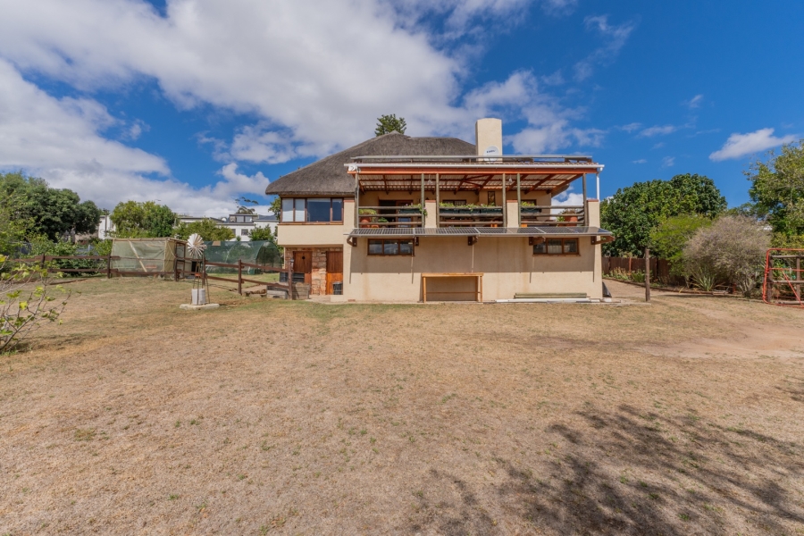 4 Bedroom Property for Sale in Napier Western Cape